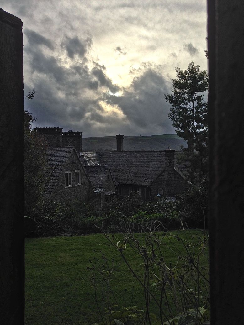 202 EW Clouds over Lynch